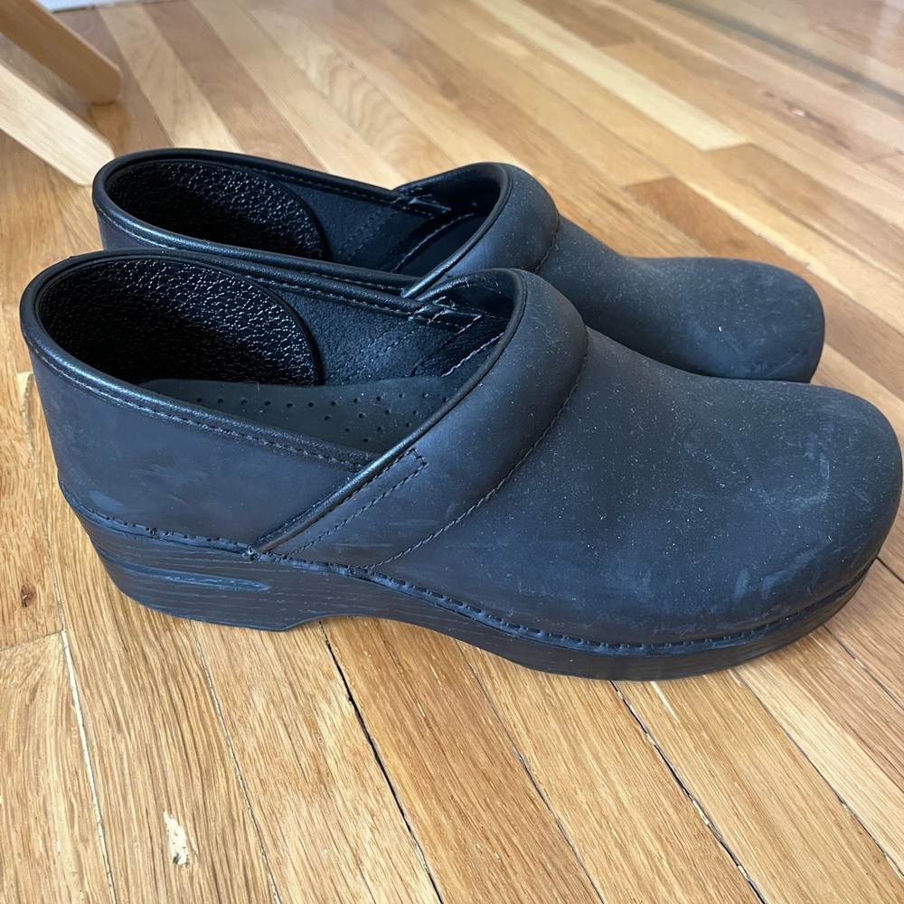 Dansko clogs excellent condition, size 40